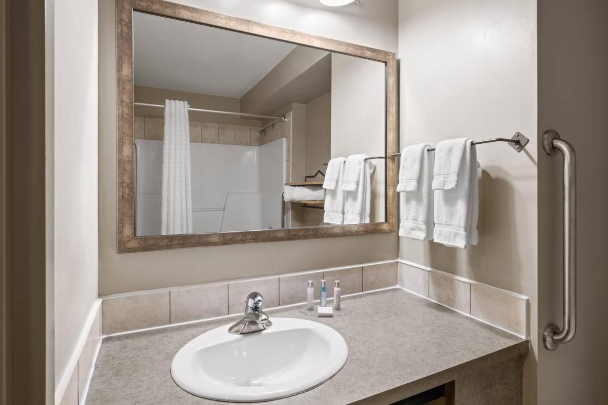 Travelodge By Wyndham Fort Mcmurray Camera foto